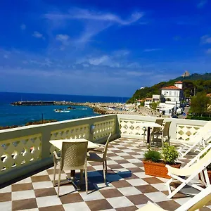  Inn Garzelli