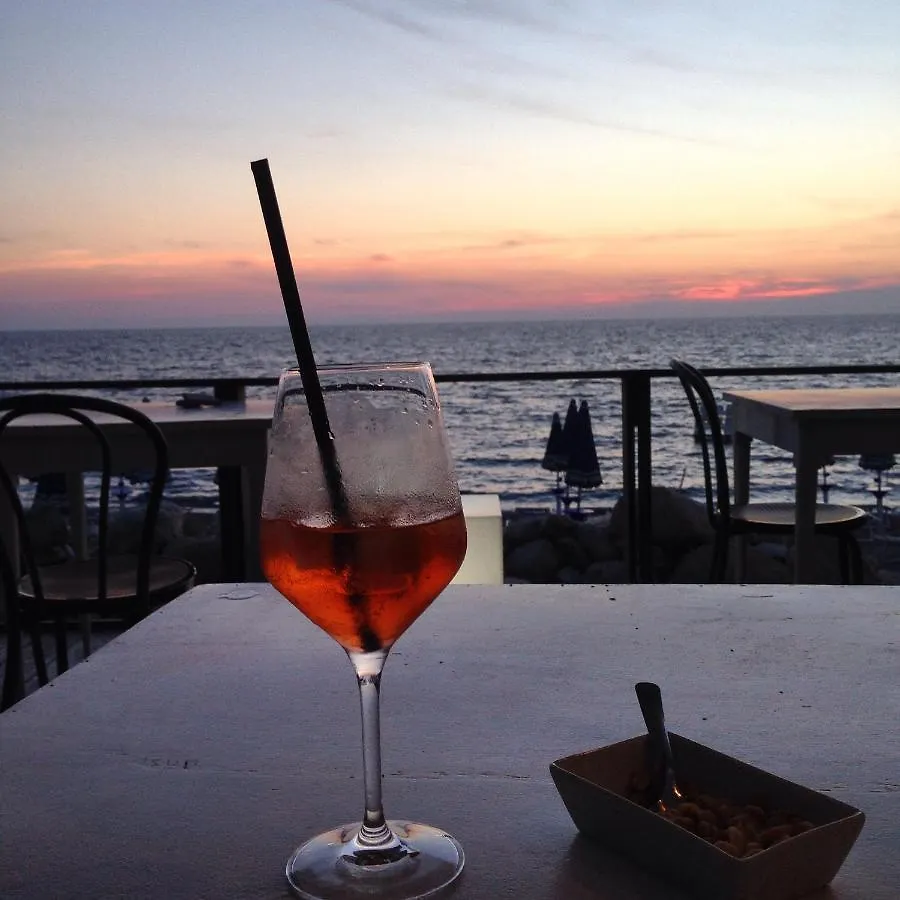 Il Giardino Hotel Quercianella Guest house