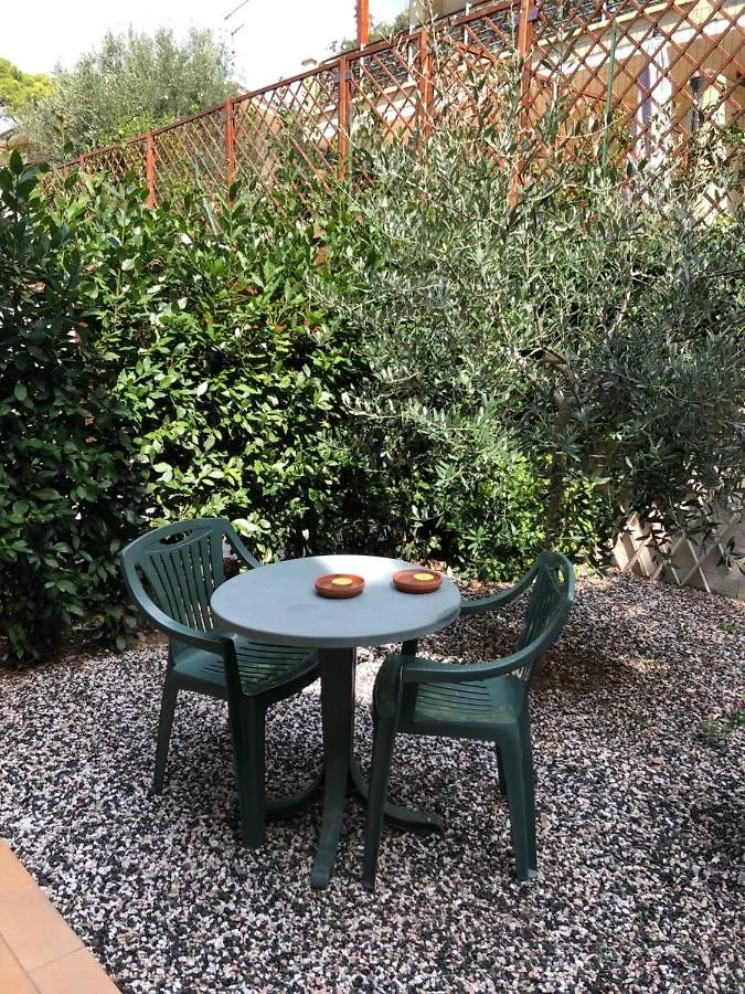 Il Giardino Hotel Quercianella Guest house